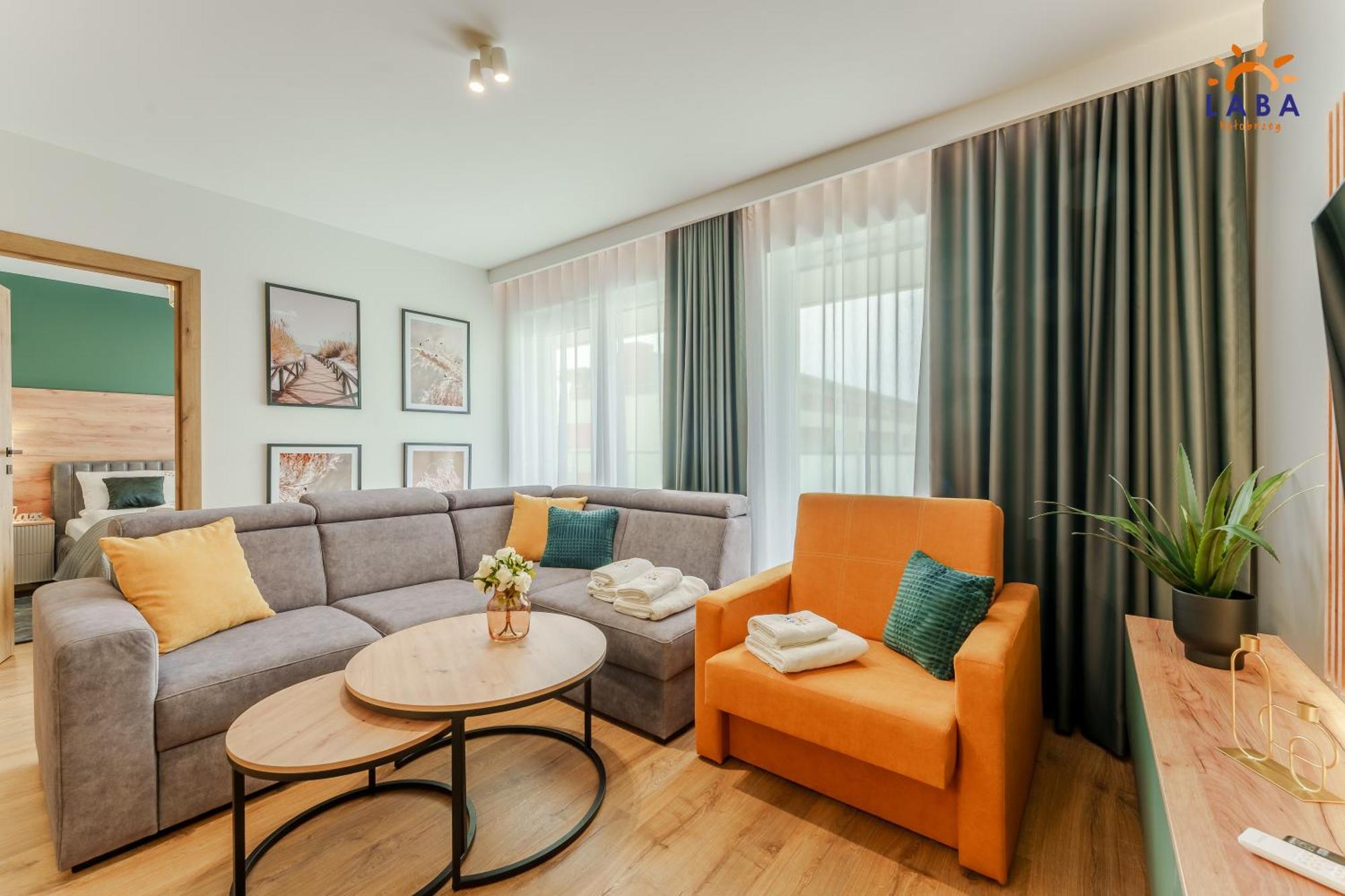 Laba Kolobrzeg Apartamenty Kollataja Z Parkingiem 外观 照片