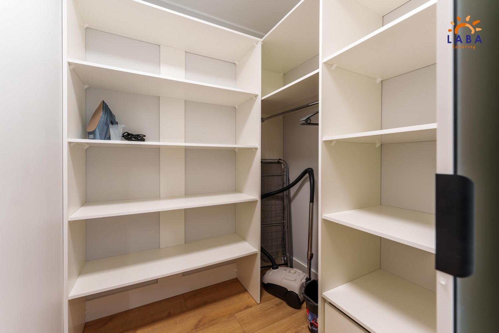 Laba Kolobrzeg Apartamenty Kollataja Z Parkingiem 外观 照片