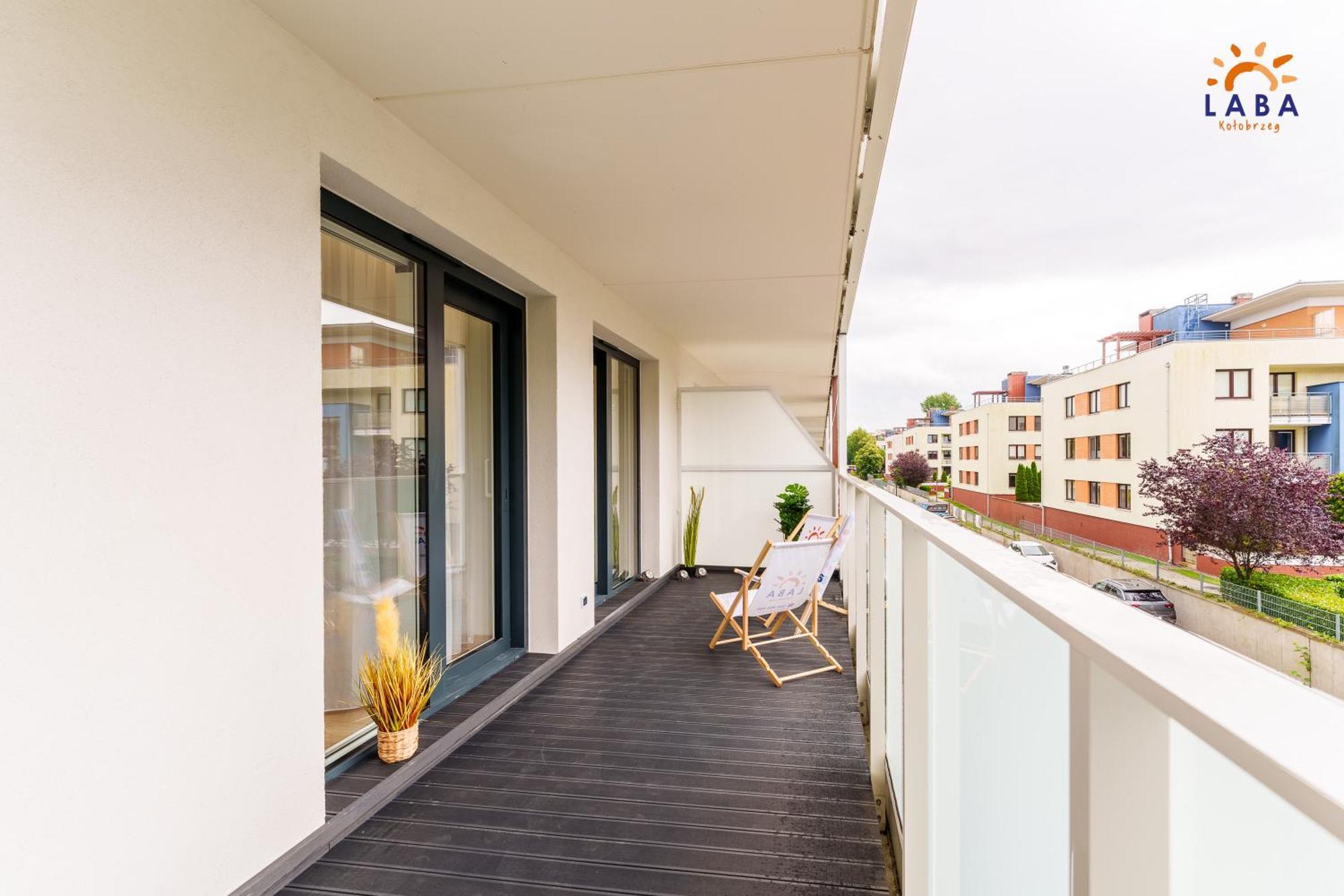 Laba Kolobrzeg Apartamenty Kollataja Z Parkingiem 外观 照片