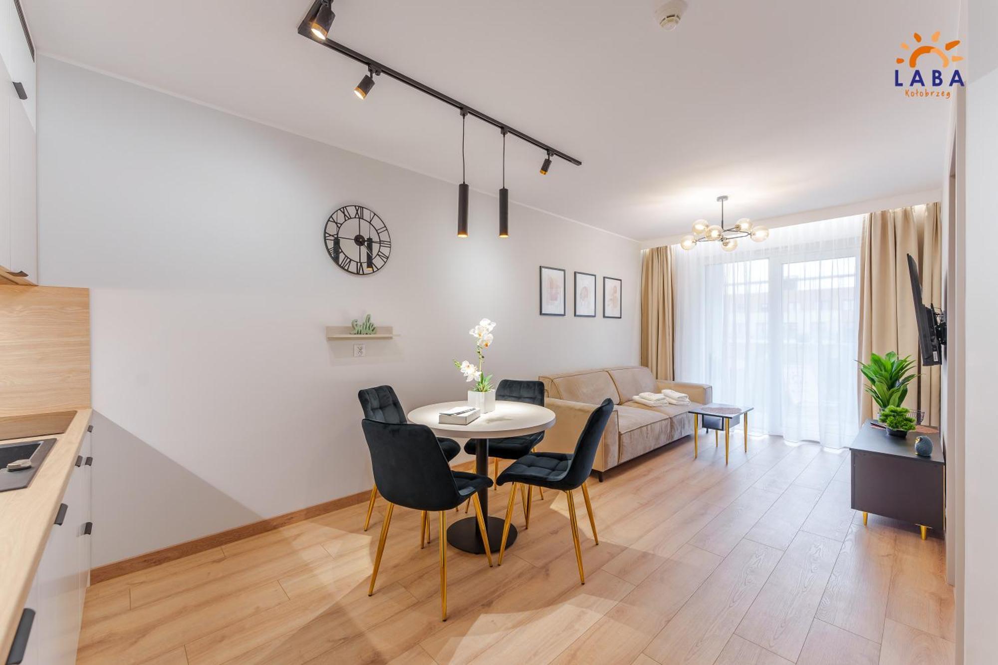 Laba Kolobrzeg Apartamenty Kollataja Z Parkingiem 外观 照片