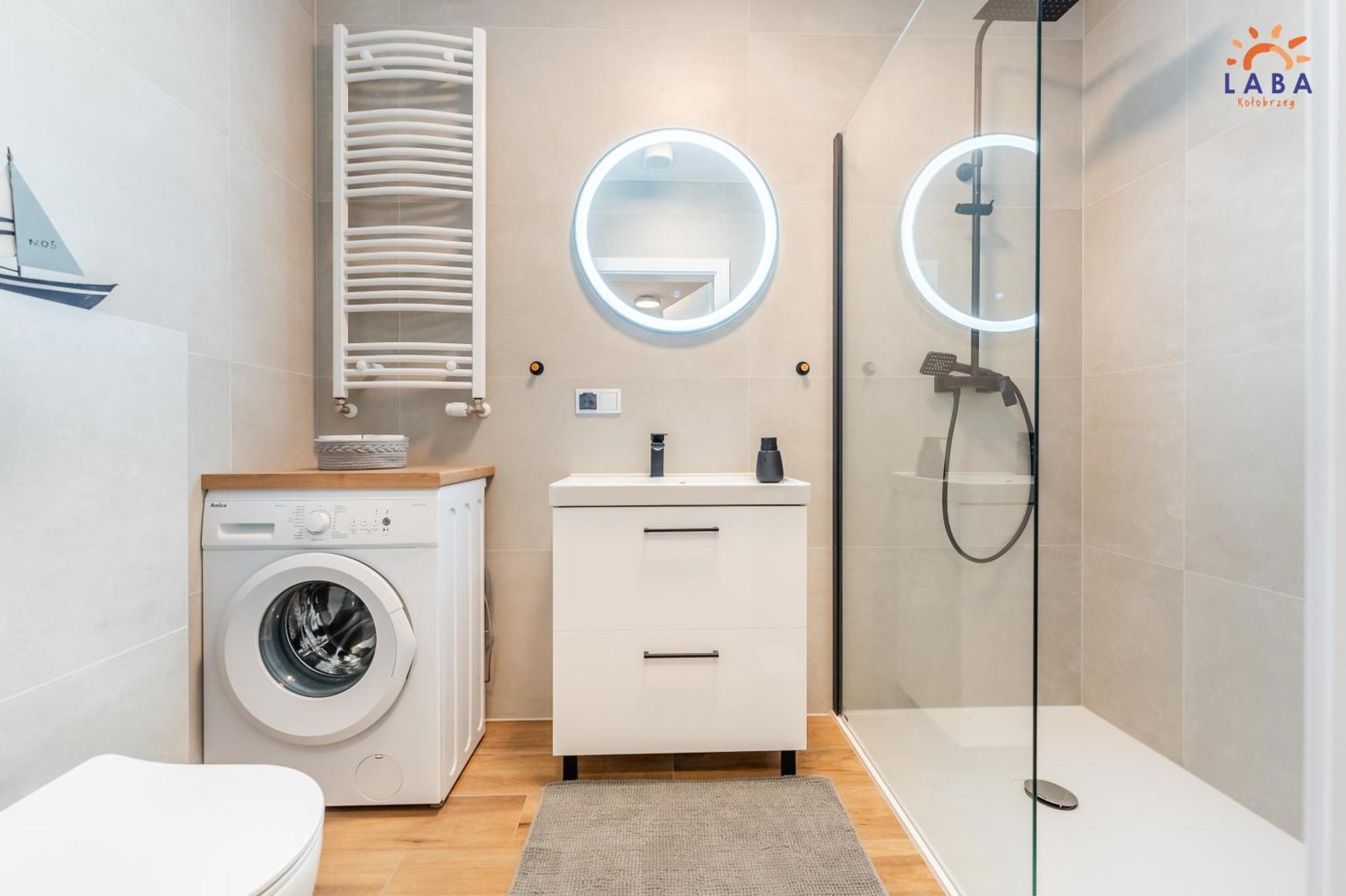Laba Kolobrzeg Apartamenty Kollataja Z Parkingiem 外观 照片
