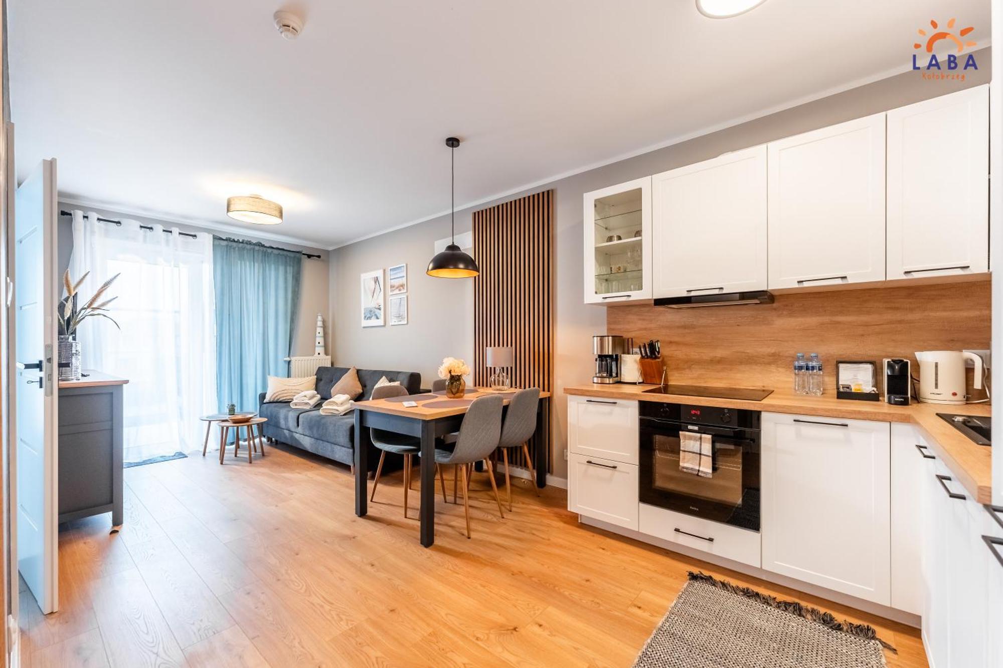 Laba Kolobrzeg Apartamenty Kollataja Z Parkingiem 外观 照片