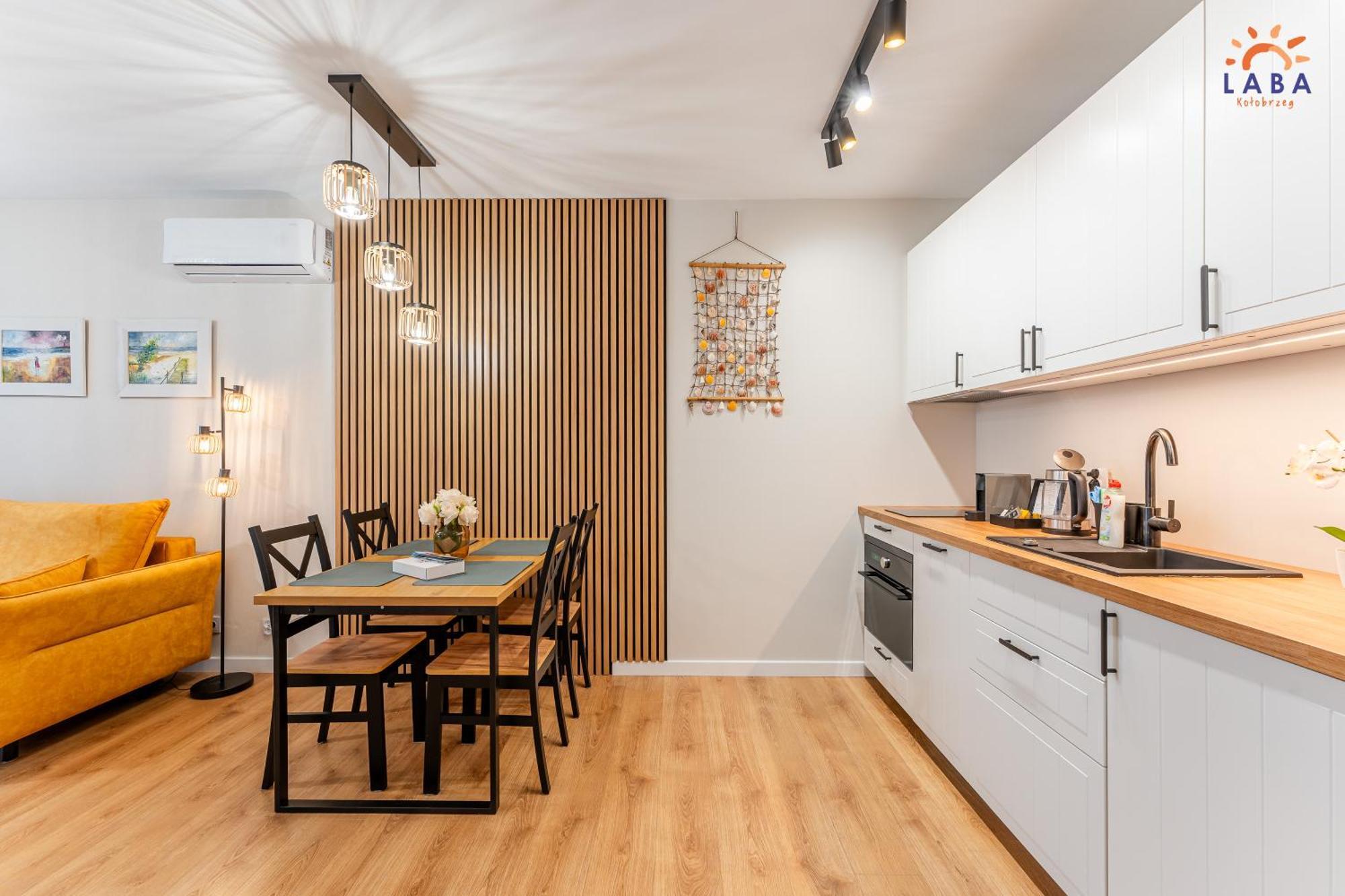 Laba Kolobrzeg Apartamenty Kollataja Z Parkingiem 外观 照片